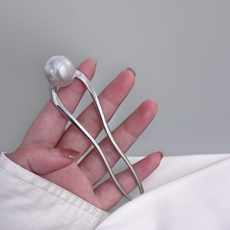 Premium Pearl U-shaped Hairpin