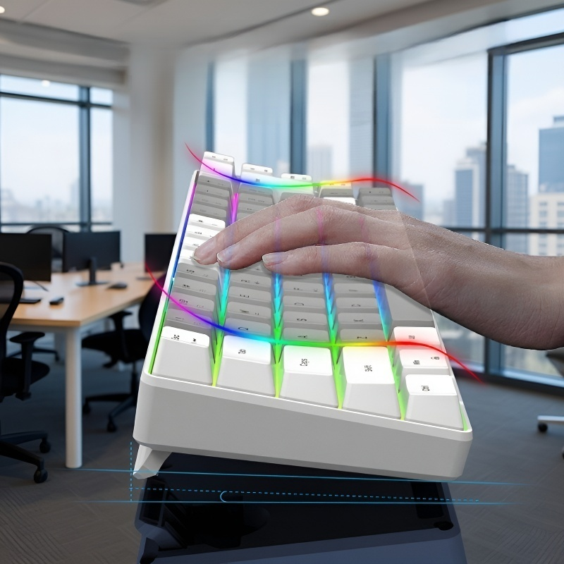 光るゲーミングキーボード