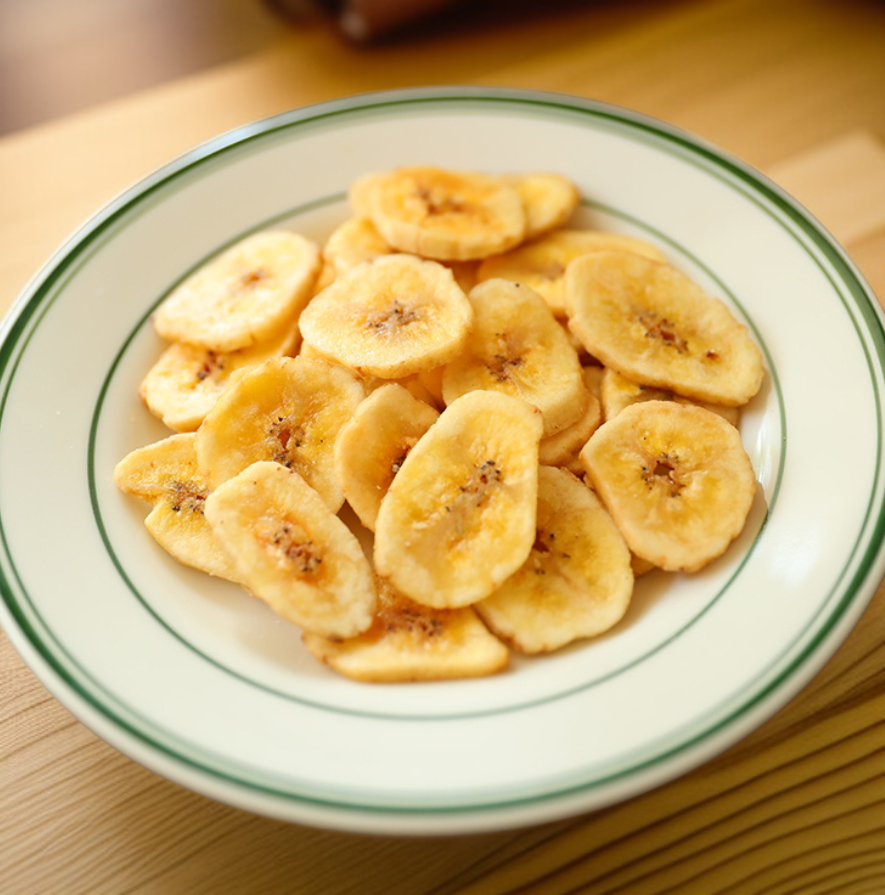 自然な甘さが特徴のバナナチップス