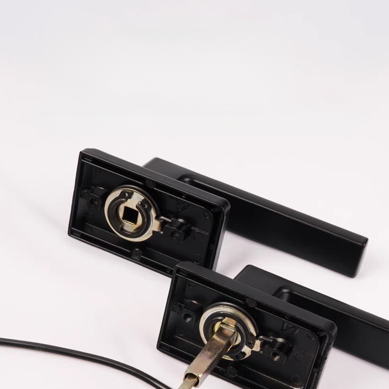 European Style Triple Rod Lightweight Keyless Door Lock