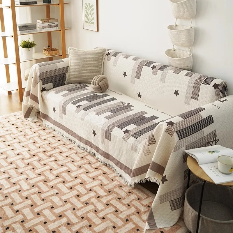 Nordic-Style Sofa Throw