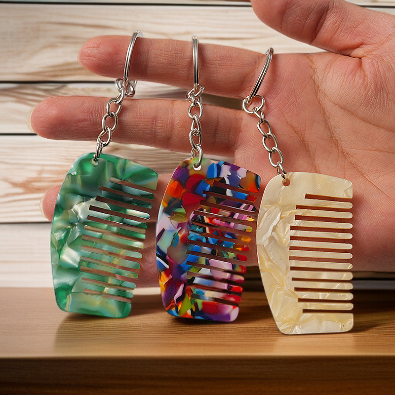 Travel-friendly comb for men and women