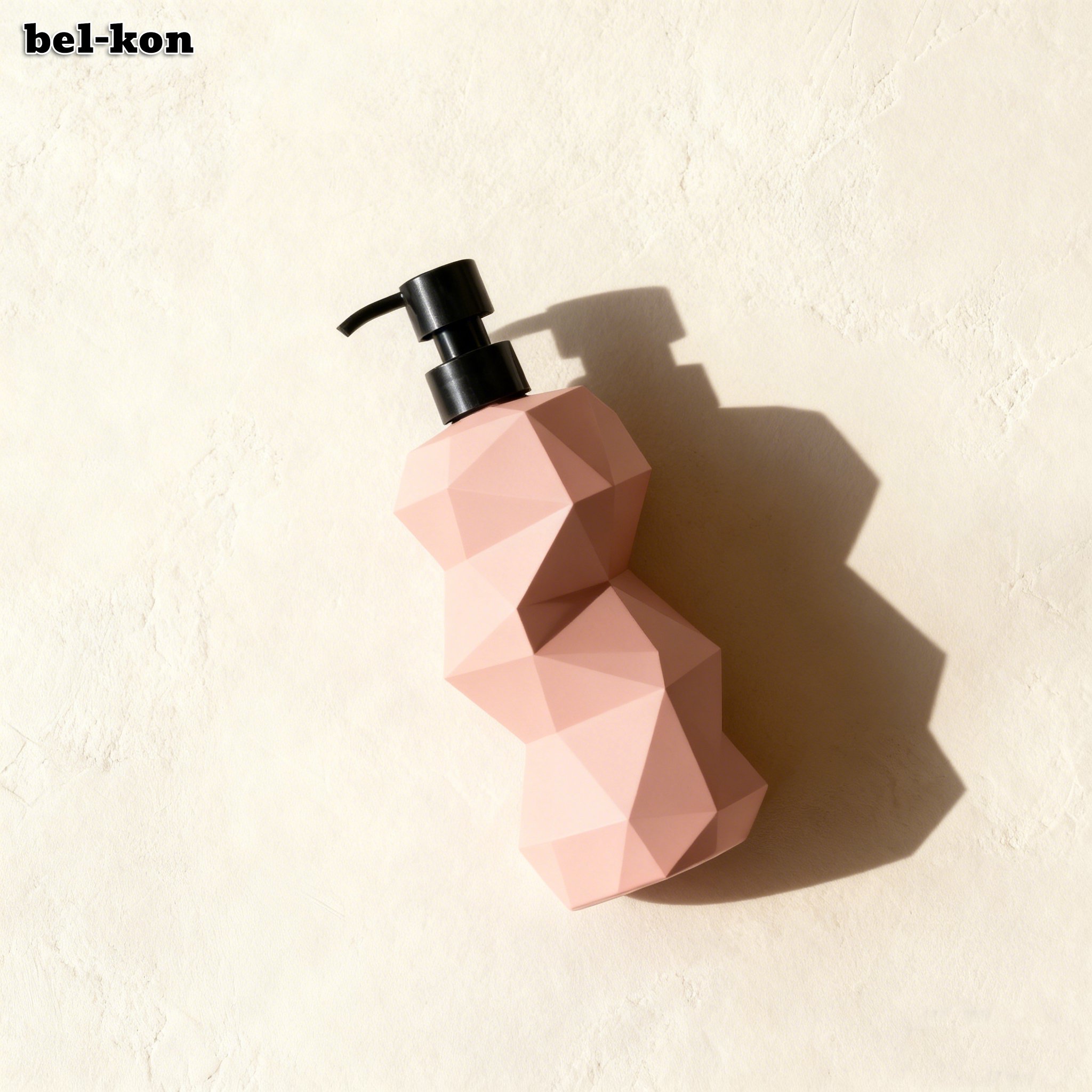 น้ำยาทำความสะอาดแปรงแต่งหน้าและพัฟขวดใหญ่