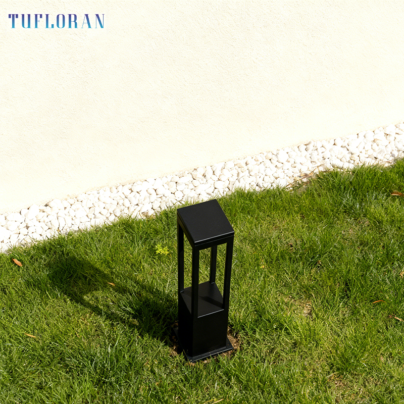 ไฟประดับสนามหญ้าแบบกันน้ำดีไซน์ทันสมัย