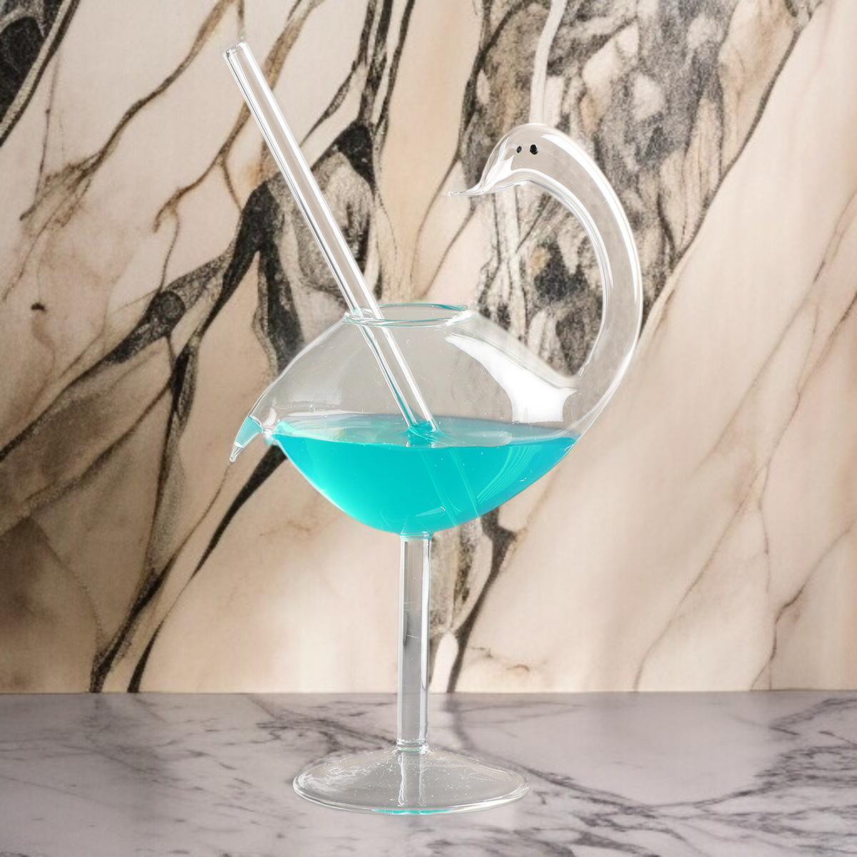 홈카페에서 사용하는 유리 나선 칵테일 컵