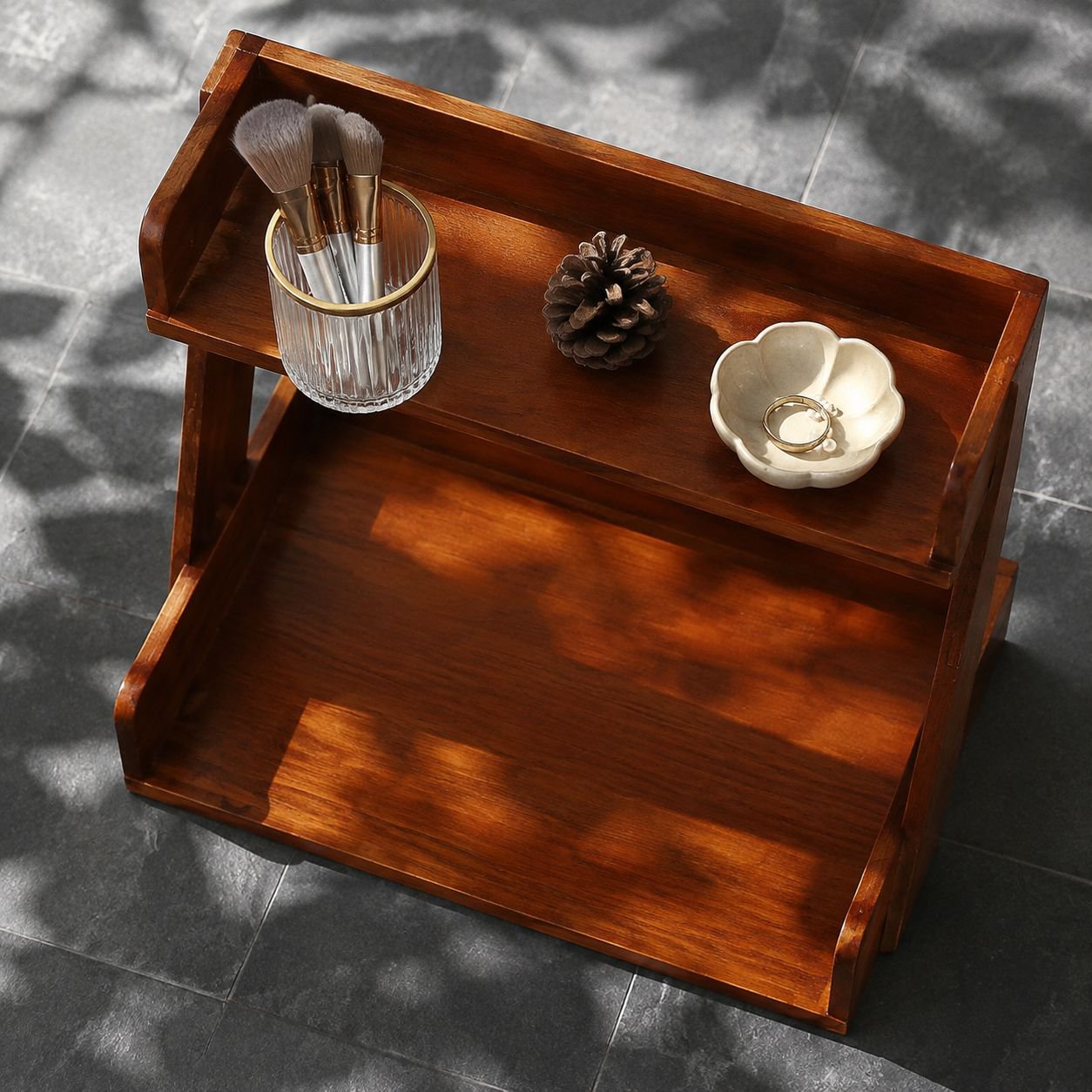 Desktop small bookshelf with retro design