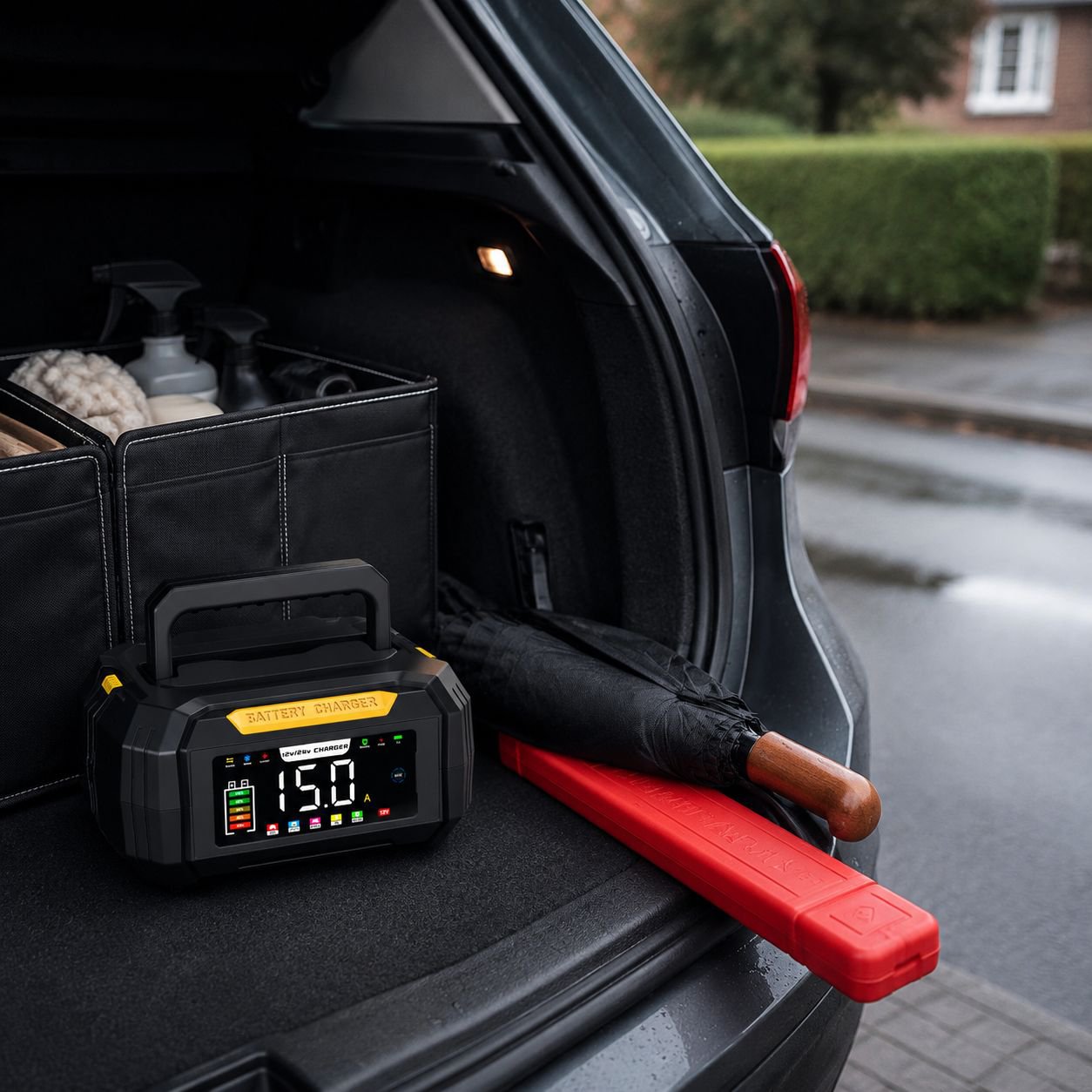 New portable 12V lead-acid/lithium iron phosphate universal car battery charger with concealed cable