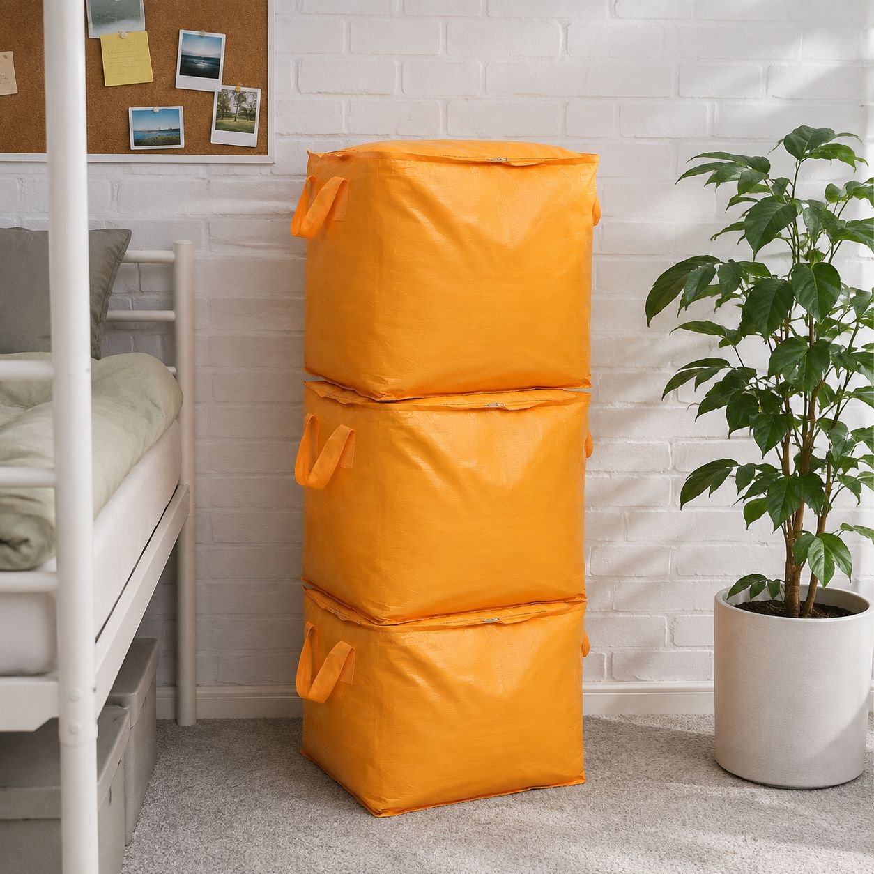 Breathable fabric storage bag for garments