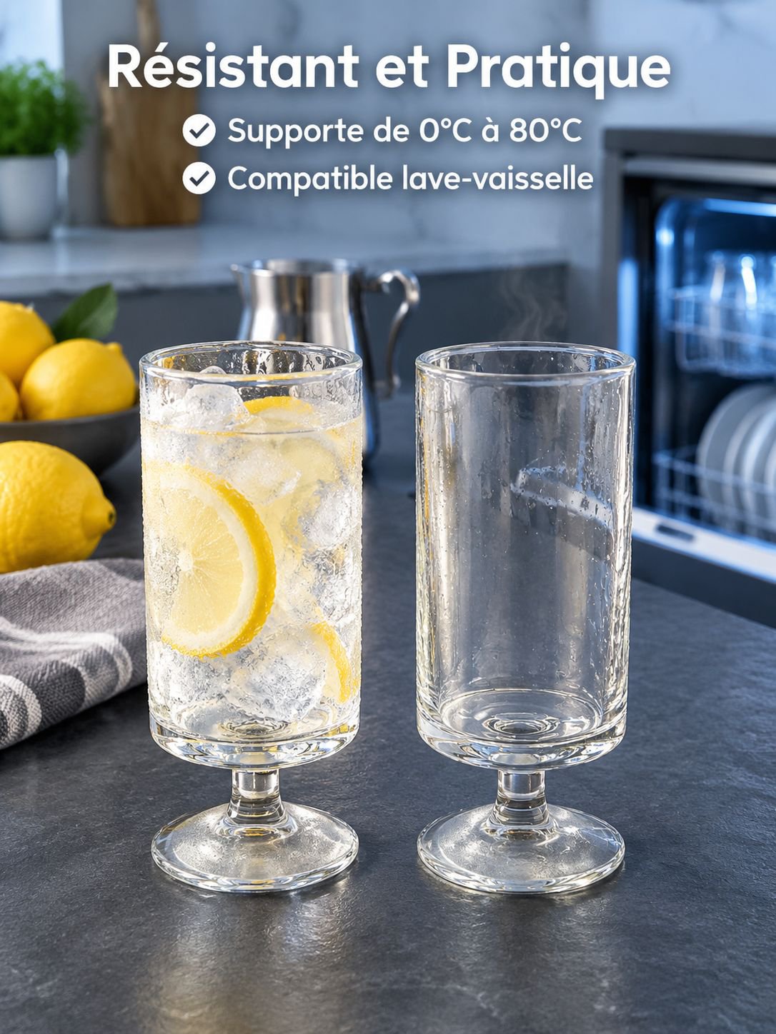 Présentation d’un jus dans un gobelet à pied