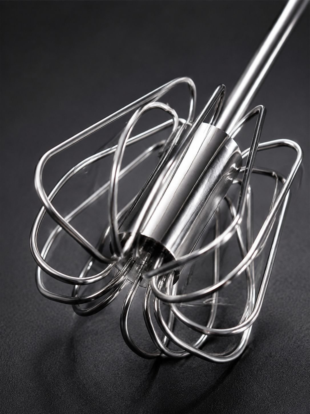 Ergonomic handle of the stainless steel manual mixer