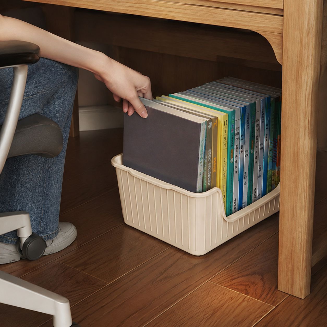 Spacious student storage container for books