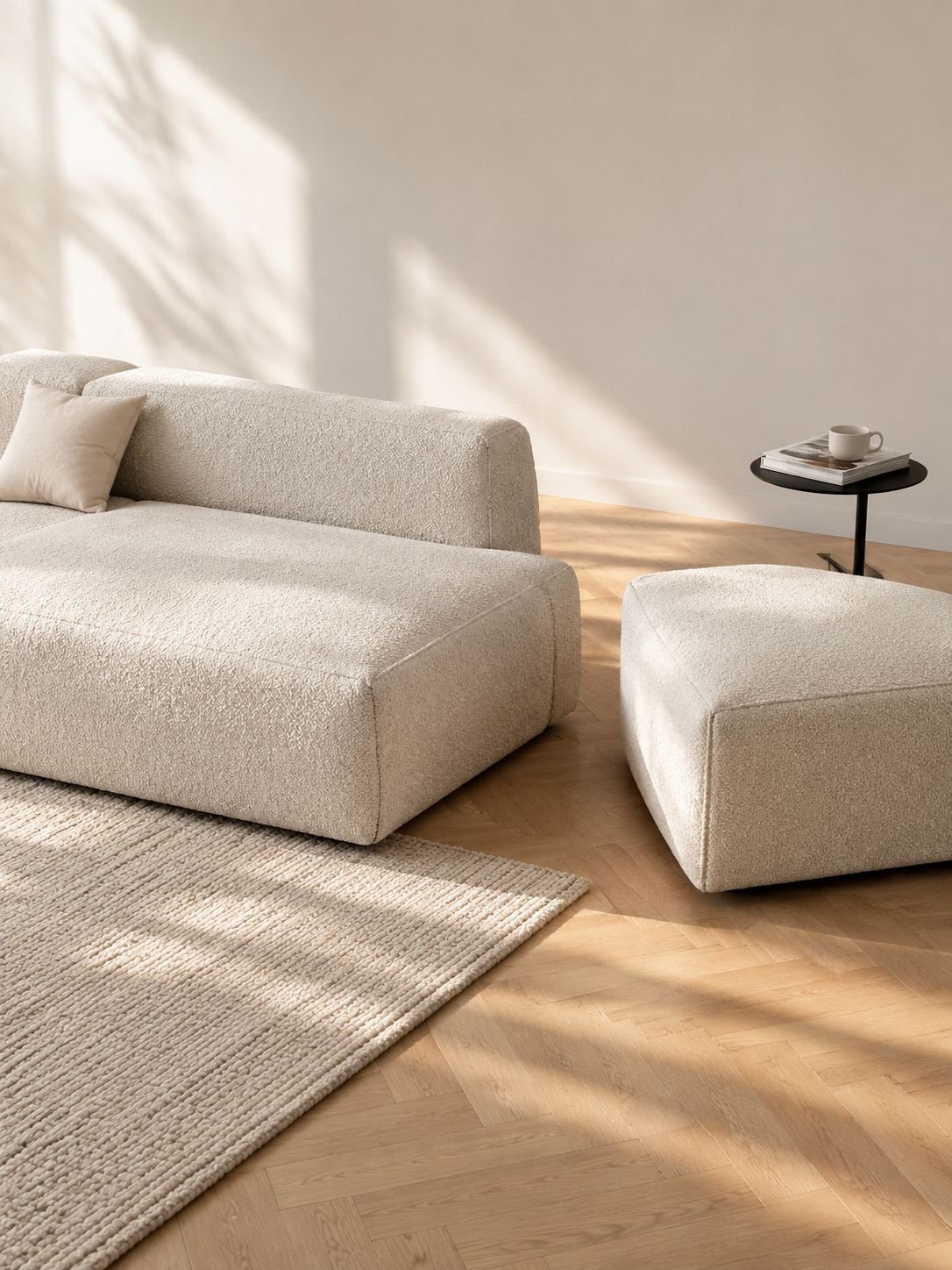 Canapé modulable en tissu bouclé style wabi-sabi