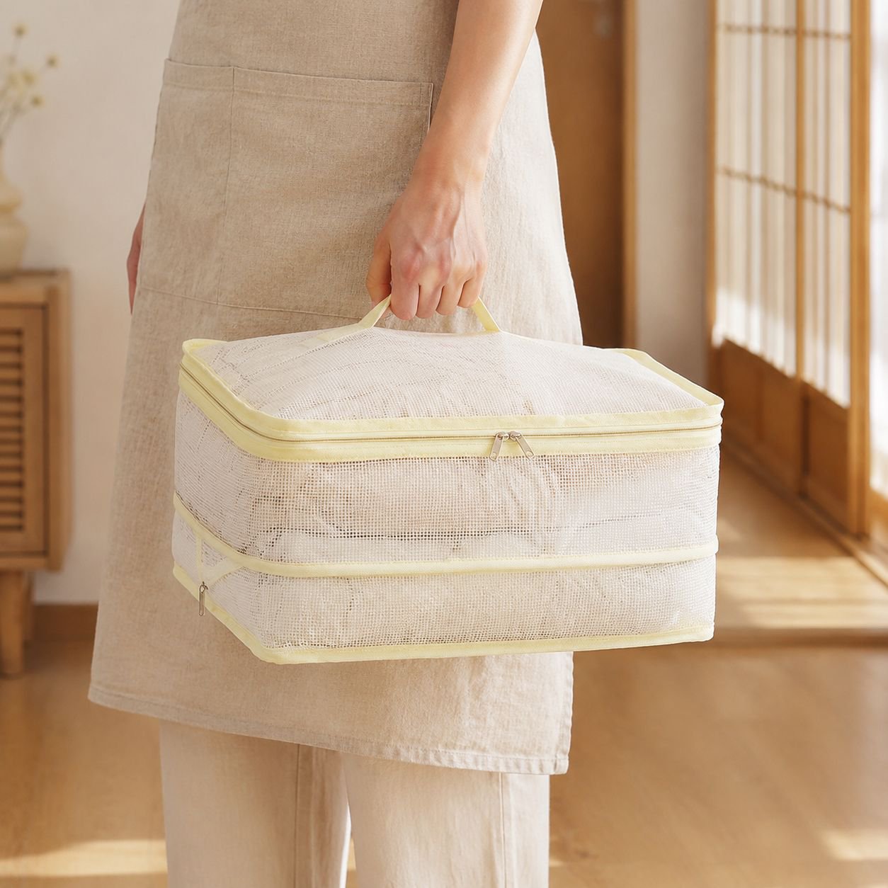 防水素材の携帯圧縮収納バッグ