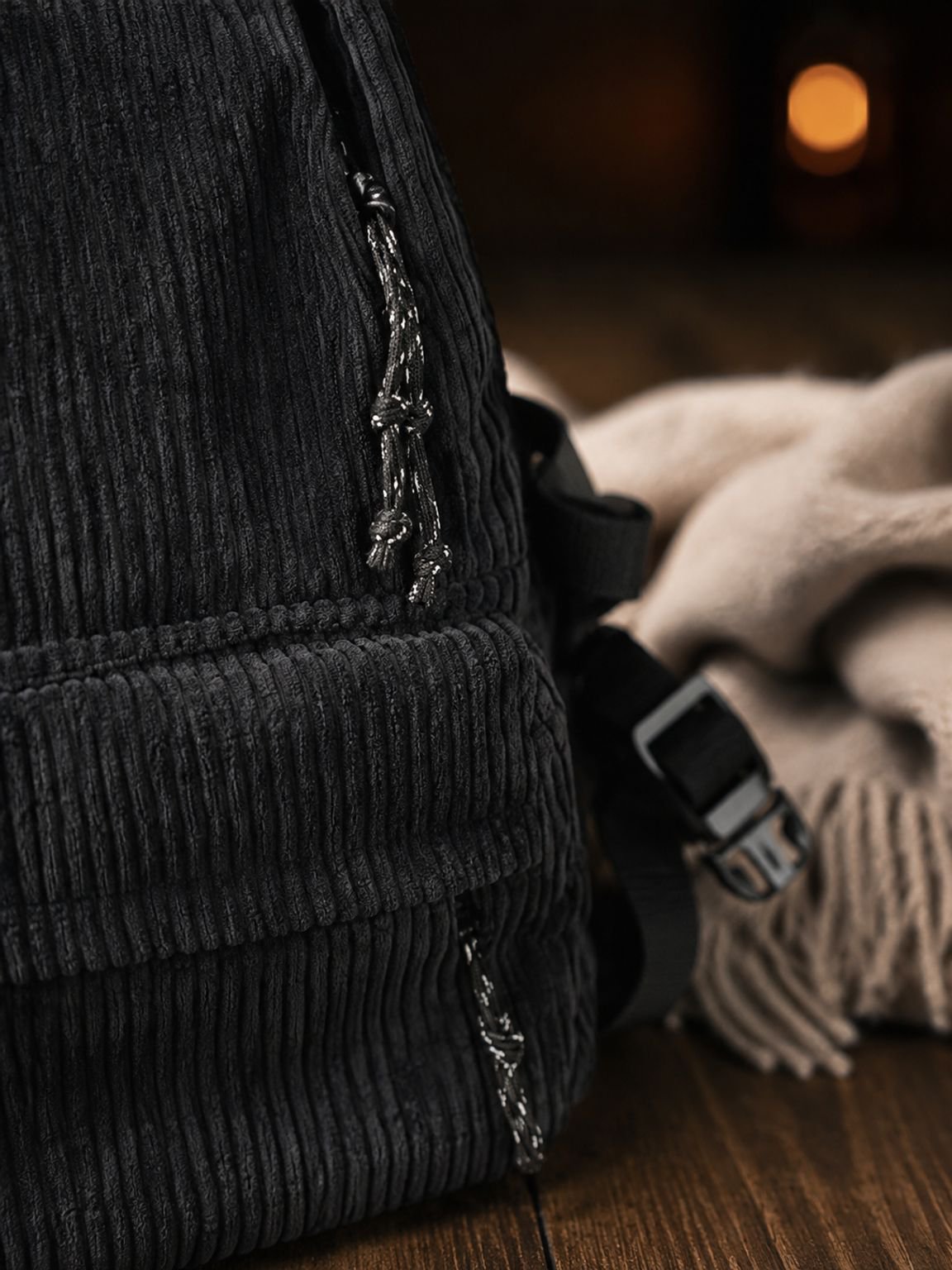 Cord-Rucksack, leicht, stylisch und geräumig.
