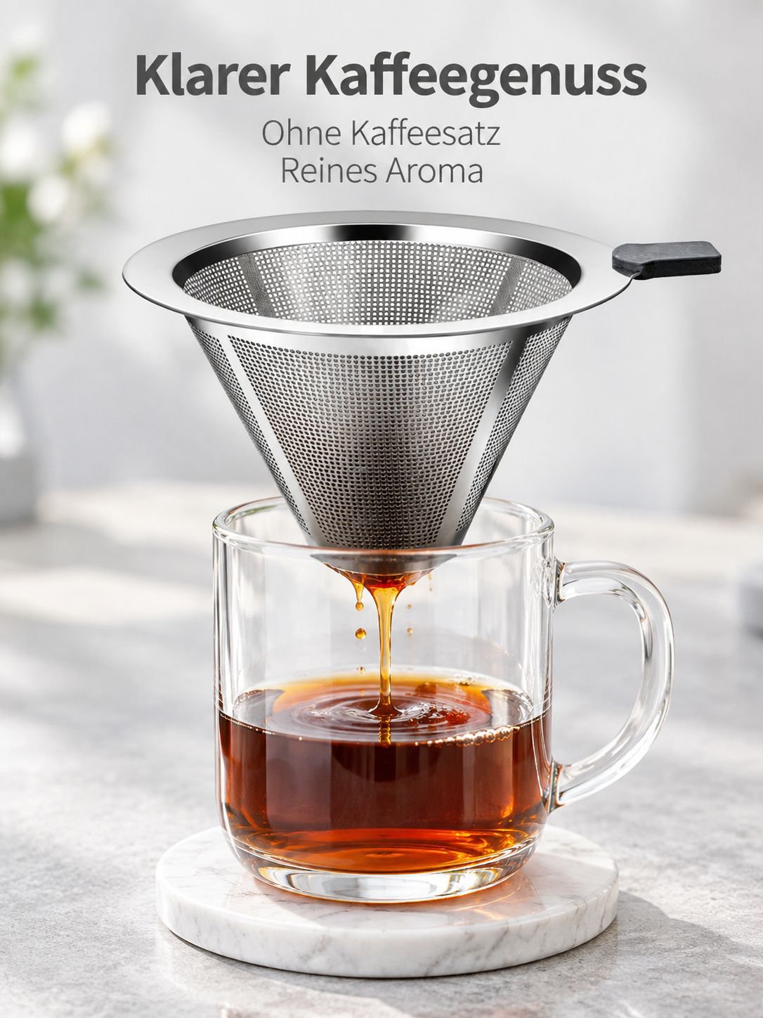 Kaffeefilter für die manuelle Kaffeezubereitung in der Tasse