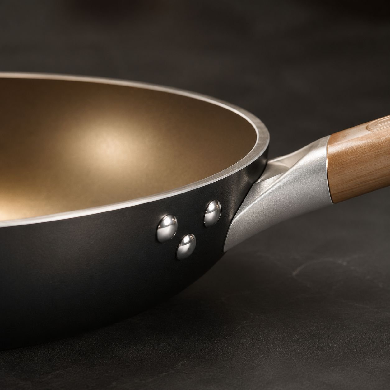 Scratch resistant titanium frying pan in use