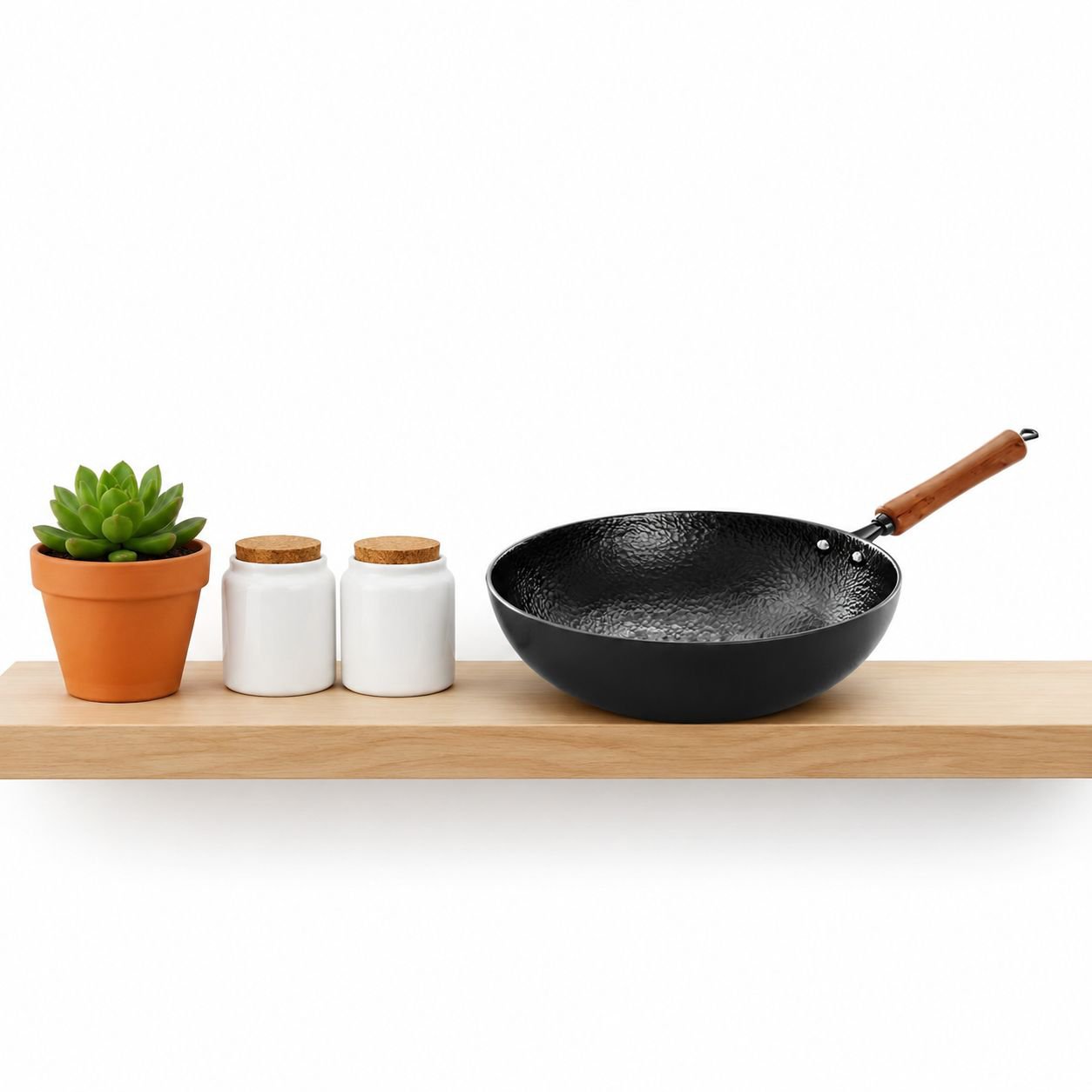 Versatile iron pan for frying and sautéing