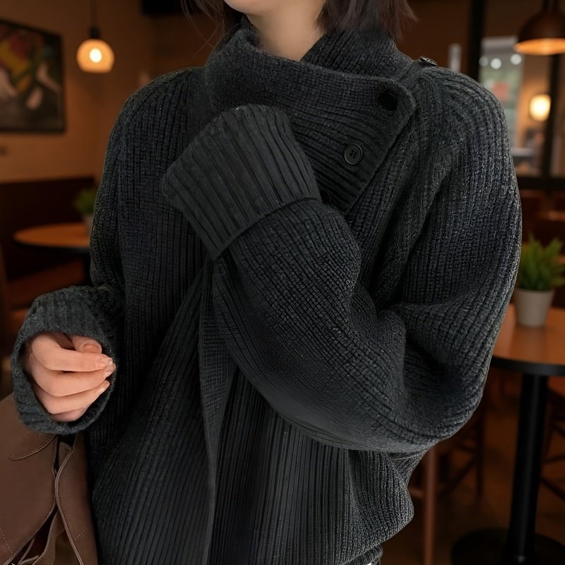 多様なスタイルが楽しめるセーターの全体像