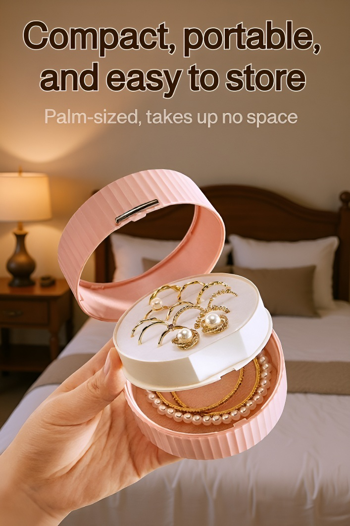 Small jewelry storage box for daily use