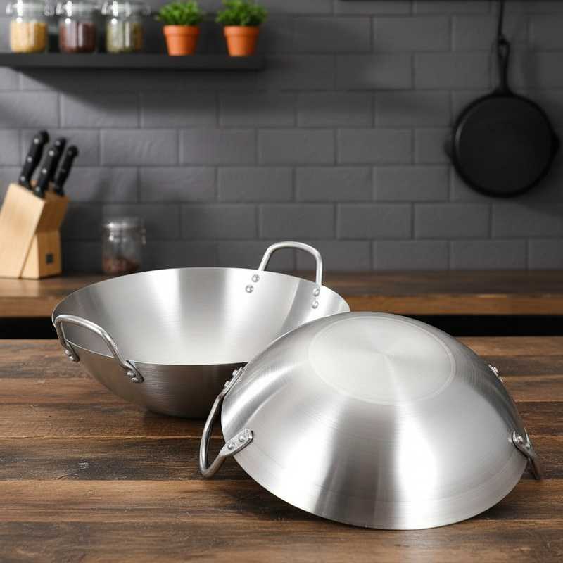 Heavy duty restaurant frying pan with double handles