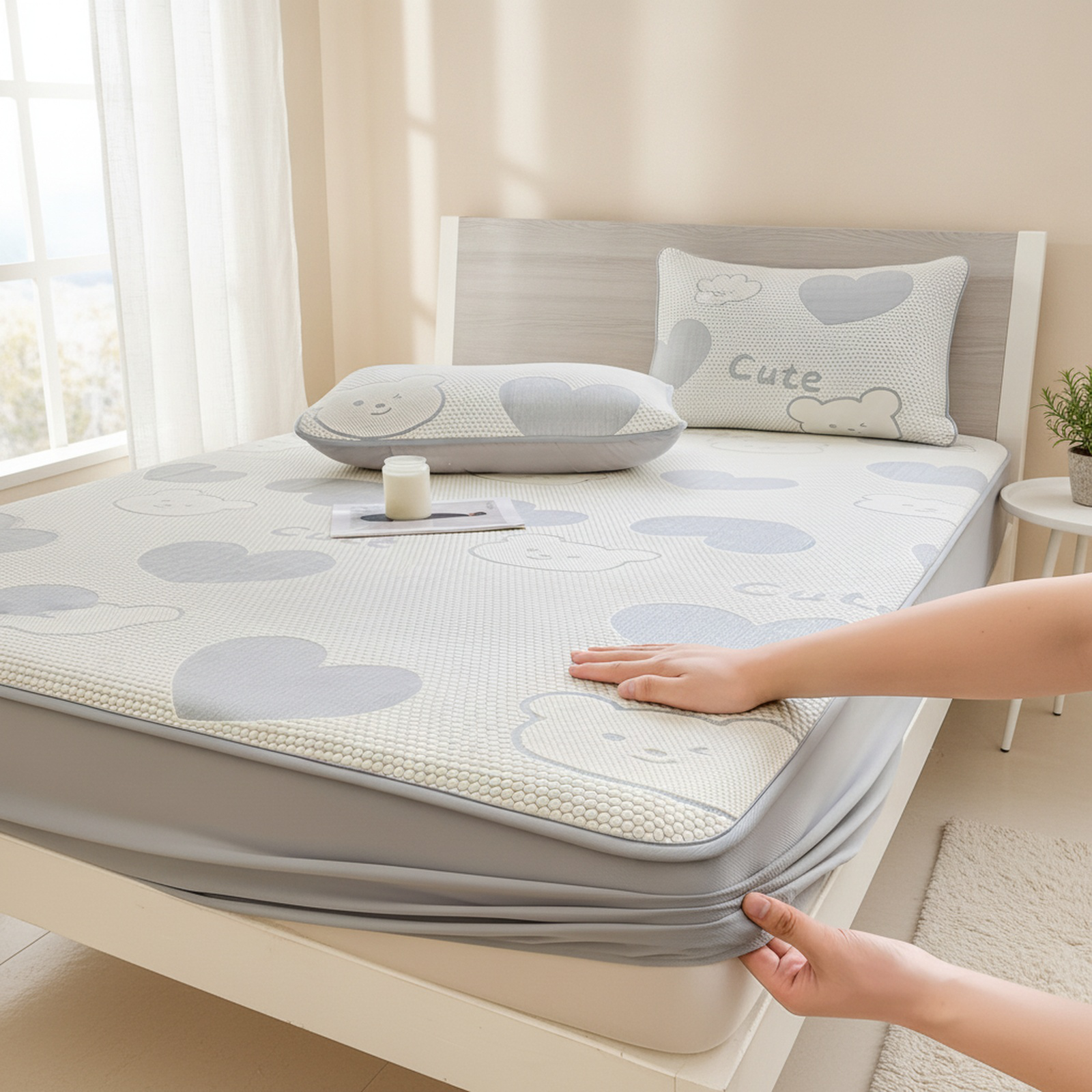 Baby & Mom Ice Silk Tofu Cooling Mat, Washable, Small Size