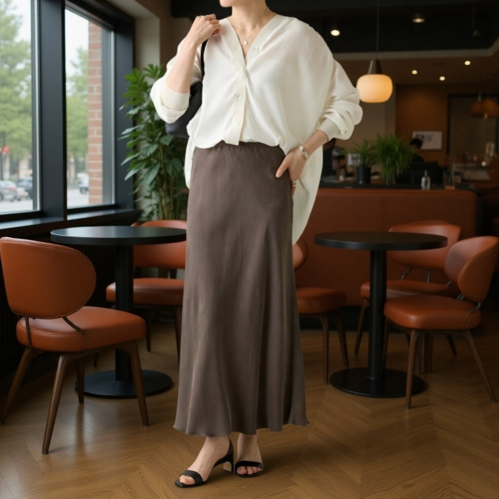 薄手Vネック日焼け防止シャツ