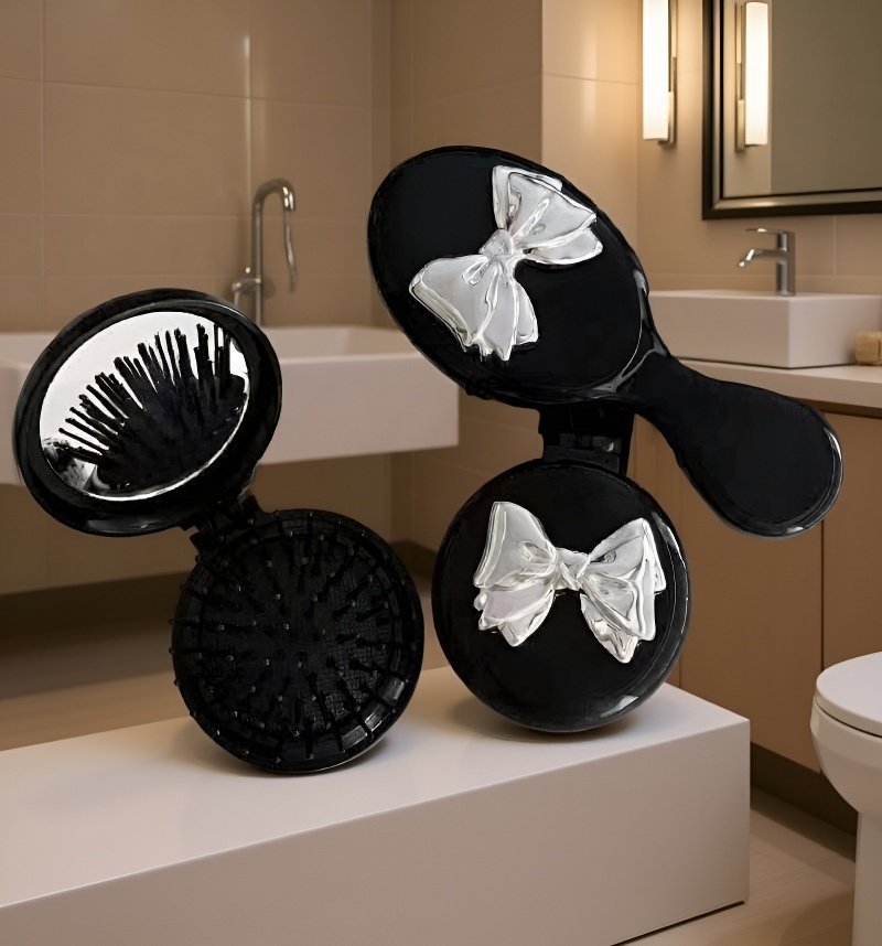 헤어 액세서리 나비빗 사용 예시