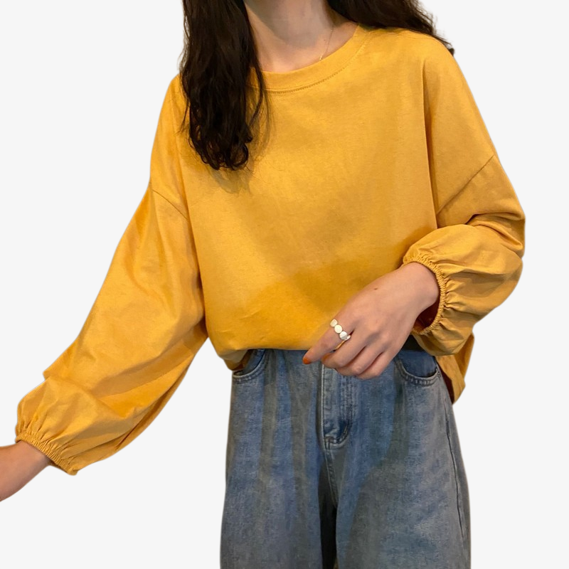 가을에 어울리는 여성 긴팔 맨투맨