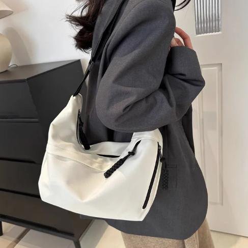 Lightweight and Convenient New Nylon Dumpling Bag