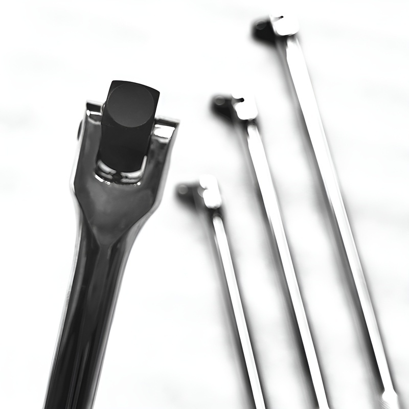 Universal joint wrench for effortless extension