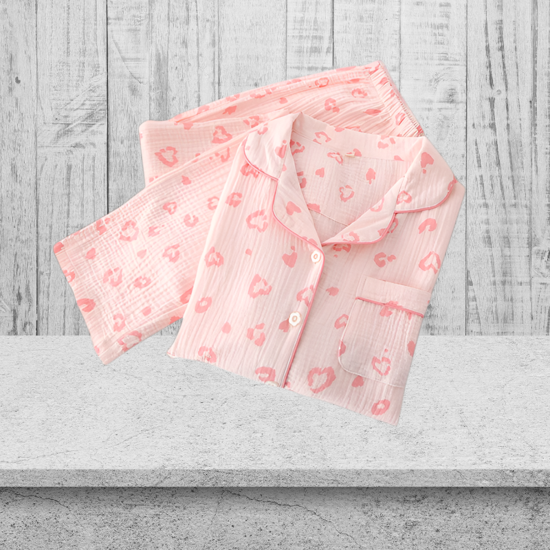 春秋向け爽やかなパジャマツーピースセット