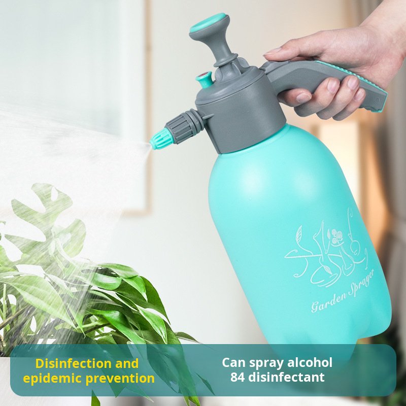 Thickened spray kettle for gardening and disinfection