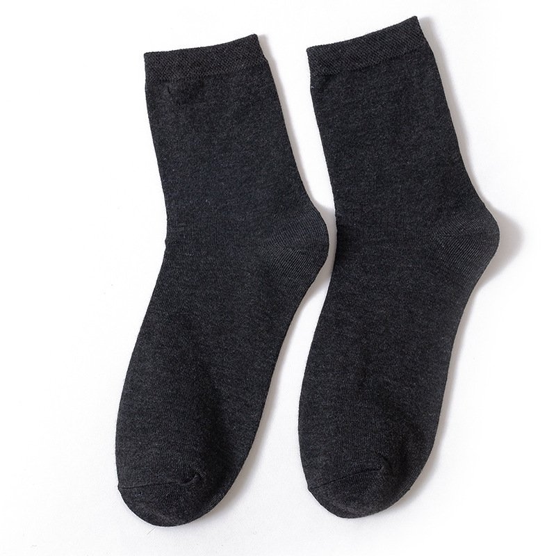 Men's solid color mid-calf socks