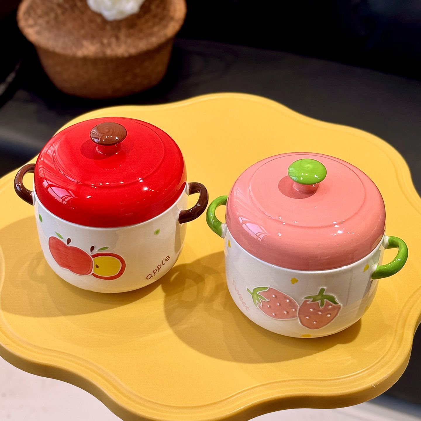 Cocotte en céramique à double couvercle pour ragoût