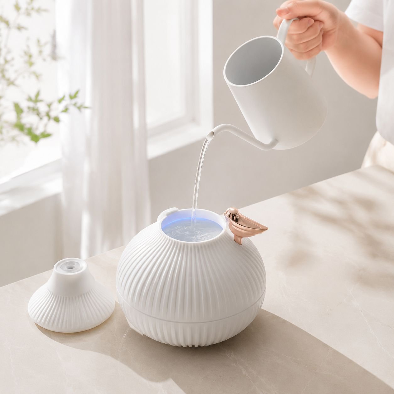Onion Shape Silent Humidifier, Warm Light and Gentle Mist for Romantic Ambience