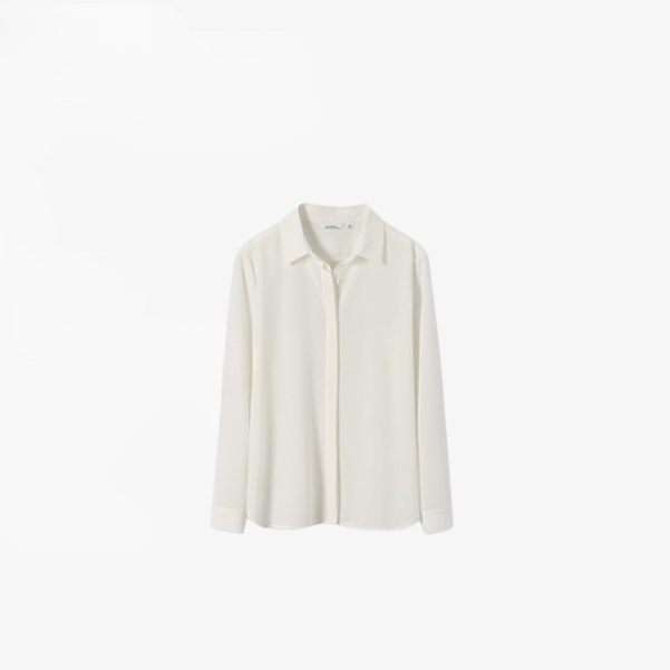 편안한 착용감의 쉬폰 셔츠 디테일