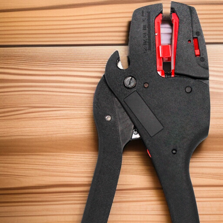 自動調整絶縁ワイヤーストリッパーの全体画像