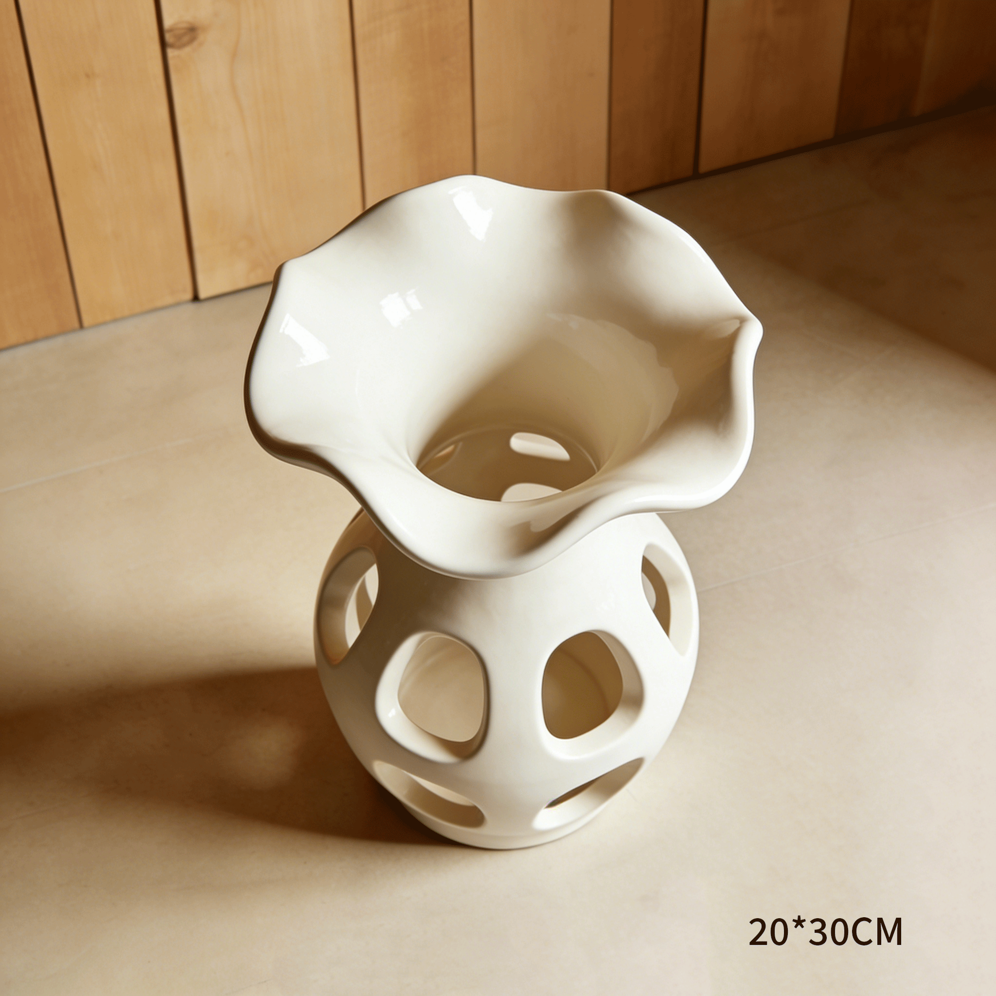 Jarrón moderno con flores frescas