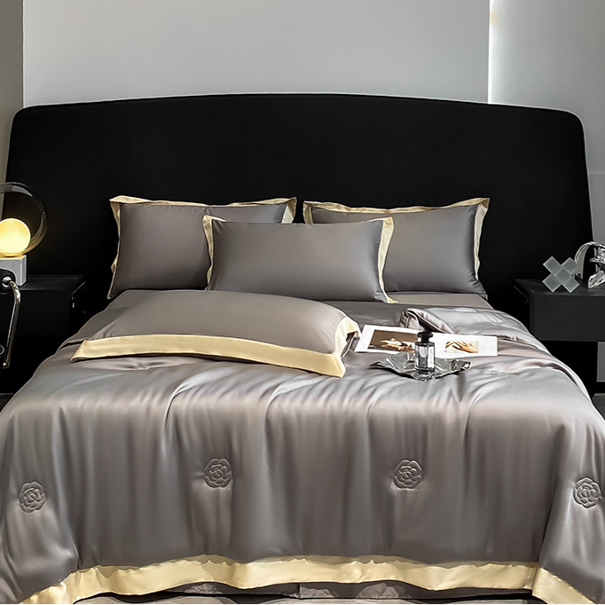 Cool sensation, washed with real silk, embroidered with Tencel, summer cool quilt