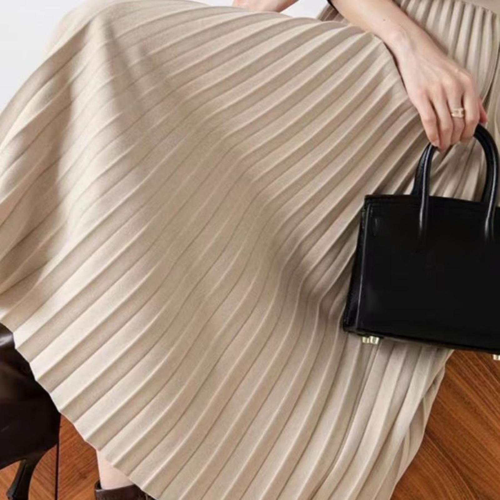 Brelira - 秋冬ロングプリーツスカート、ハイウエスト、スリムに見えるウールプリーツマキシスカート、プロフェッショナルロングスカート