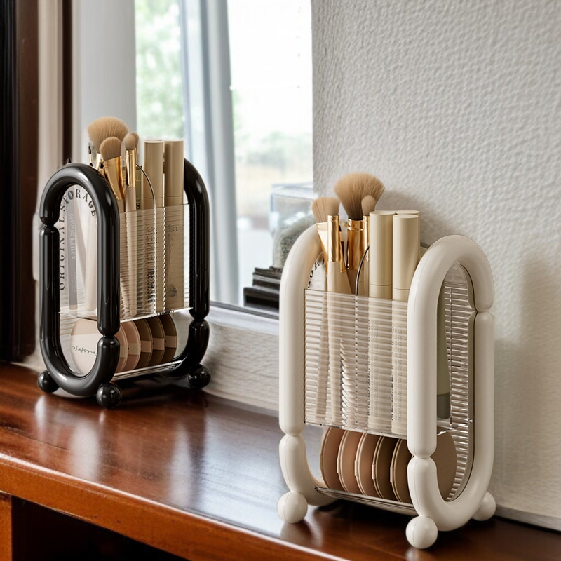 デスクトップに置かれた大容量化粧品収納棚