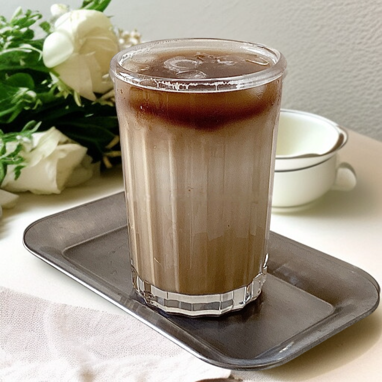 Wielofunkcyjny kubek szklany na kawę i mleko