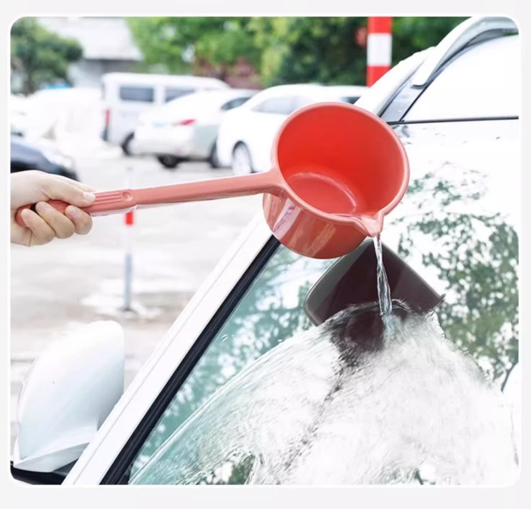 긴 손잡이 플라스틱 바가지