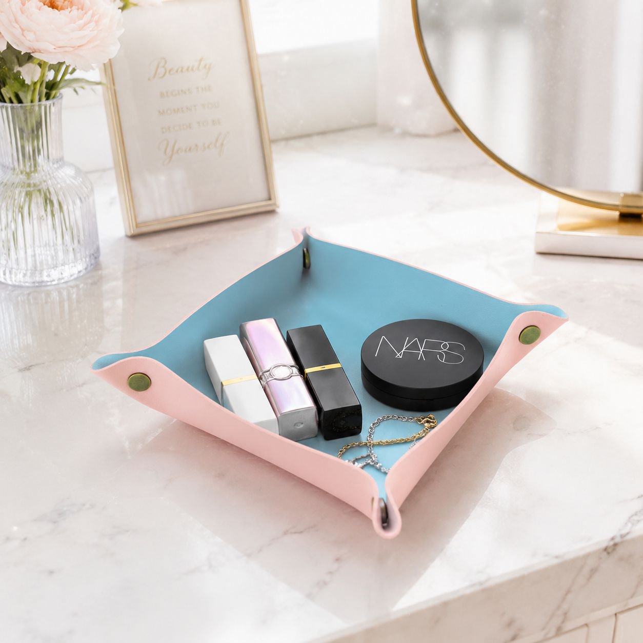 Praktische und vielseitige Kosmetik- und Schmuckorganizer-Box