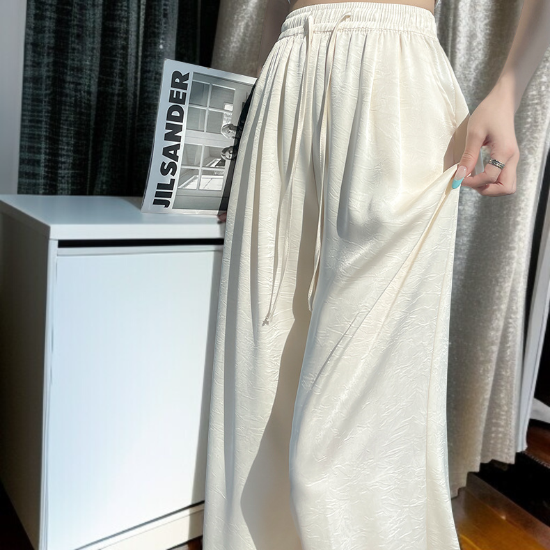 얇고 시원한 소재의 봄여름 와이드 팬츠 디테일