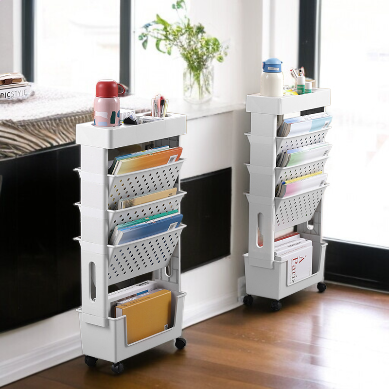 文房具や本を収納できる多機能棚