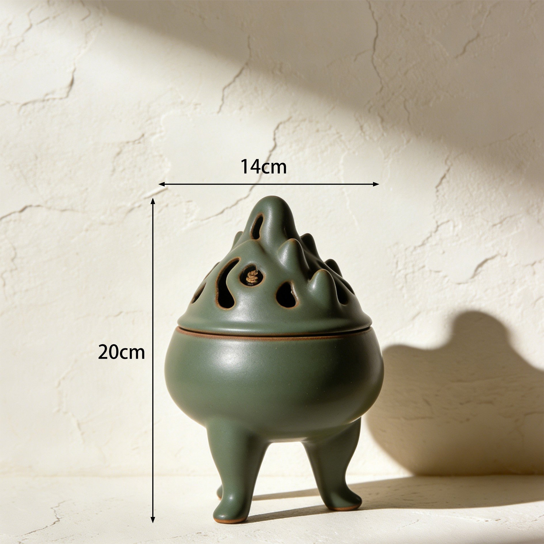 Set of 2 stylish ceramic incense holders for meditation
