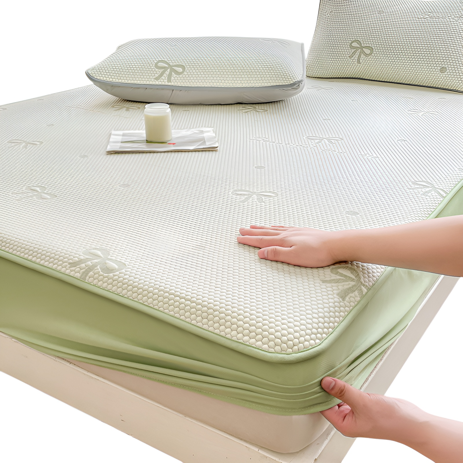 Baby & Mom Ice Silk Tofu Cooling Mat, Washable, Small Size