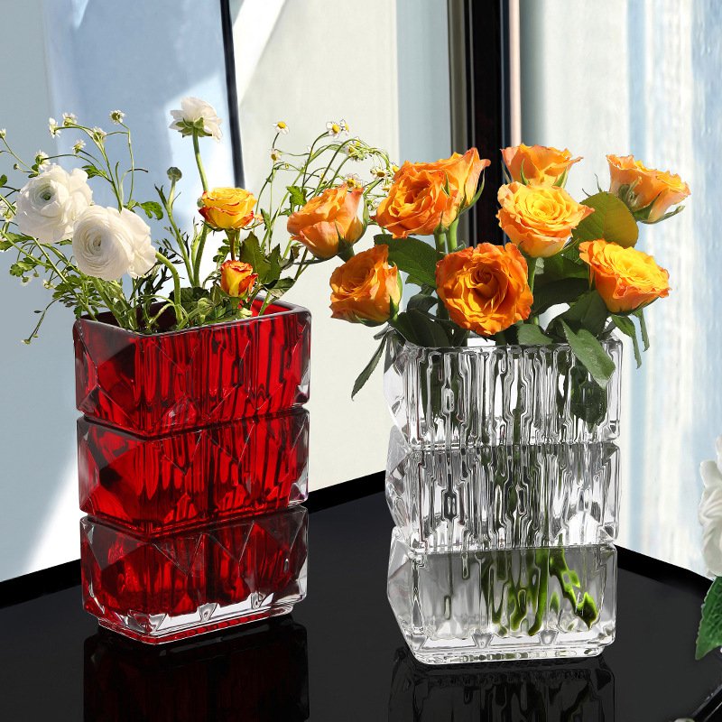 ガラスの花瓶の装飾