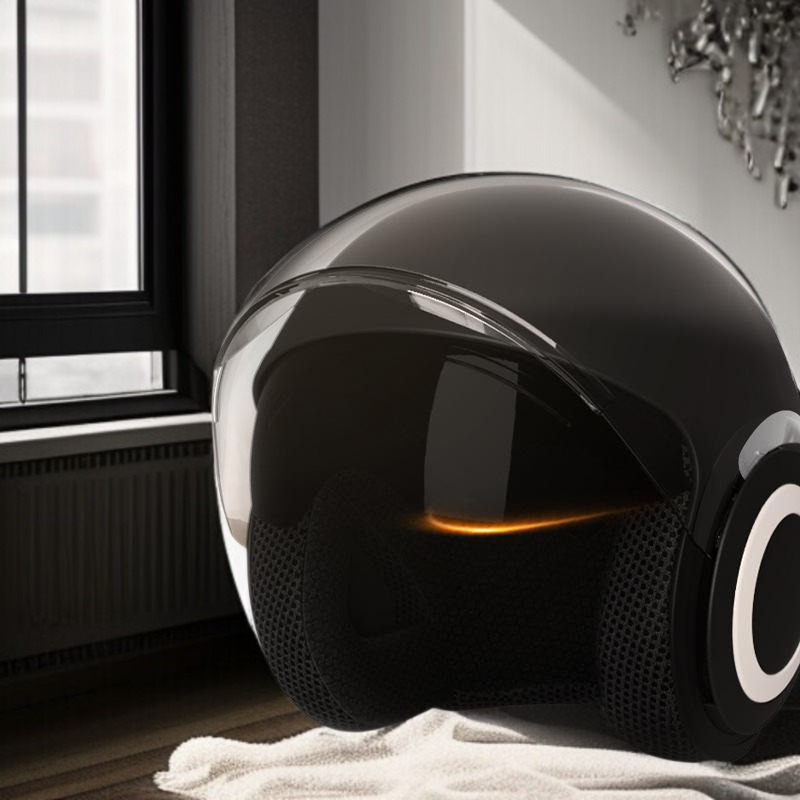 겨울 전동차 헬멧 착용 모습